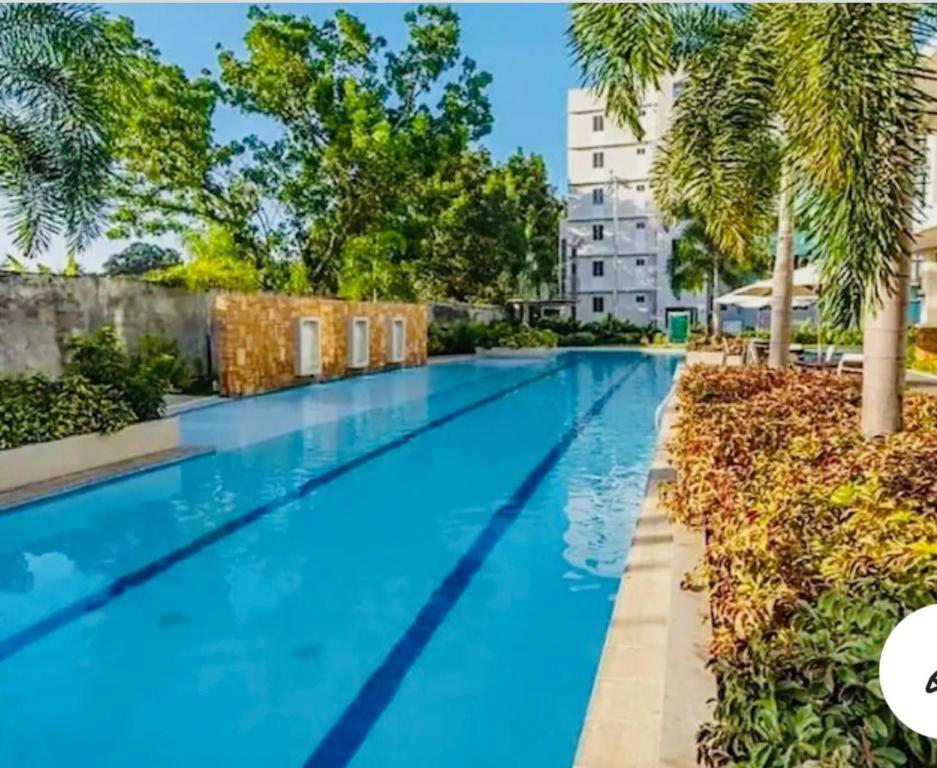 8 Spatial Condominium Davao City Εξωτερικό φωτογραφία