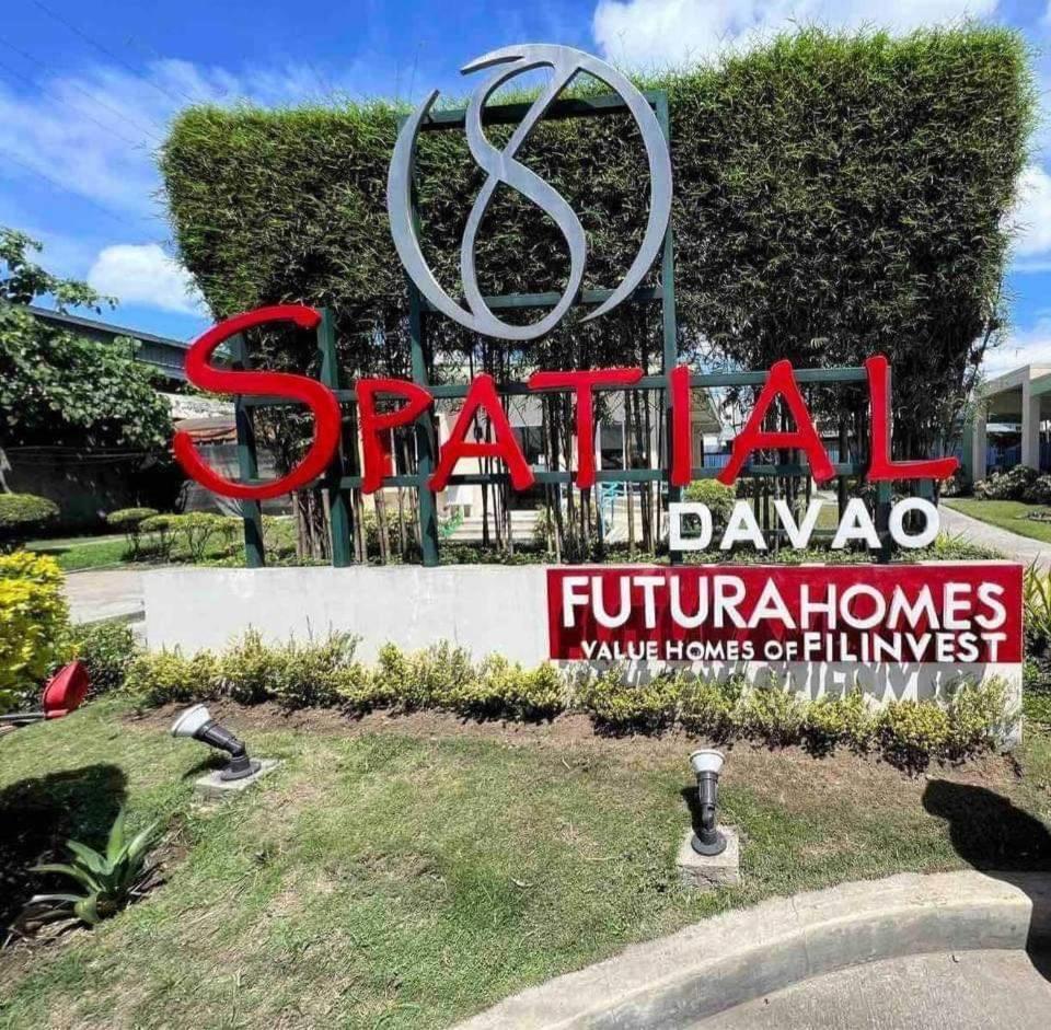 8 Spatial Condominium Davao City Εξωτερικό φωτογραφία