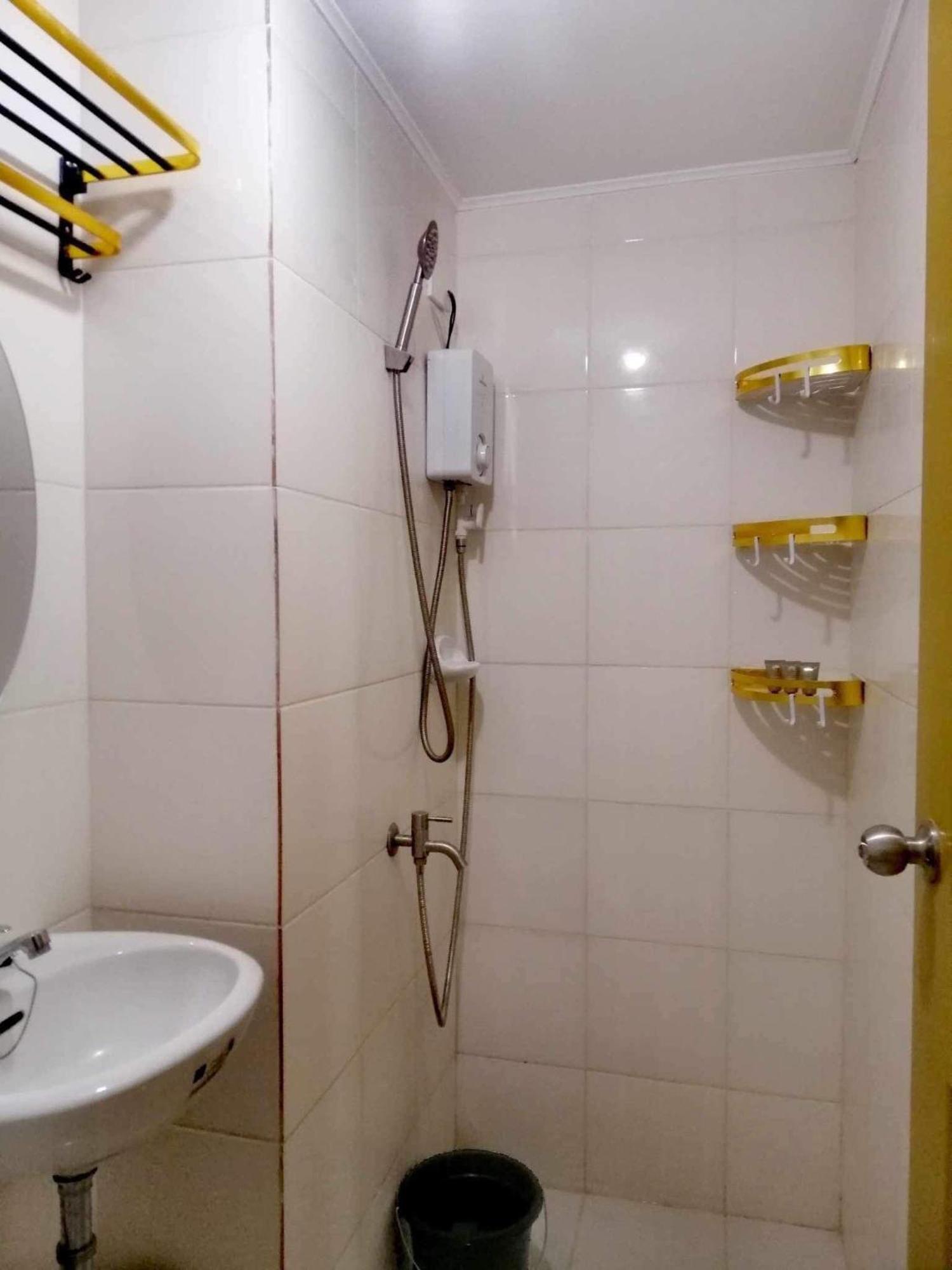 8 Spatial Condominium Davao City Εξωτερικό φωτογραφία