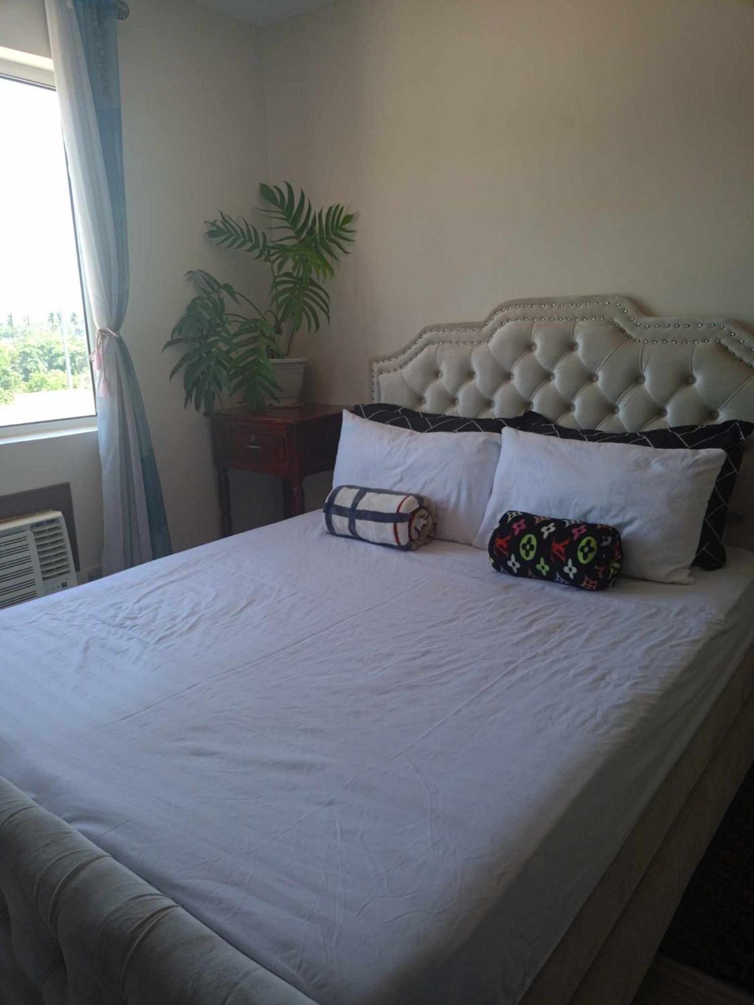 8 Spatial Condominium Davao City Εξωτερικό φωτογραφία