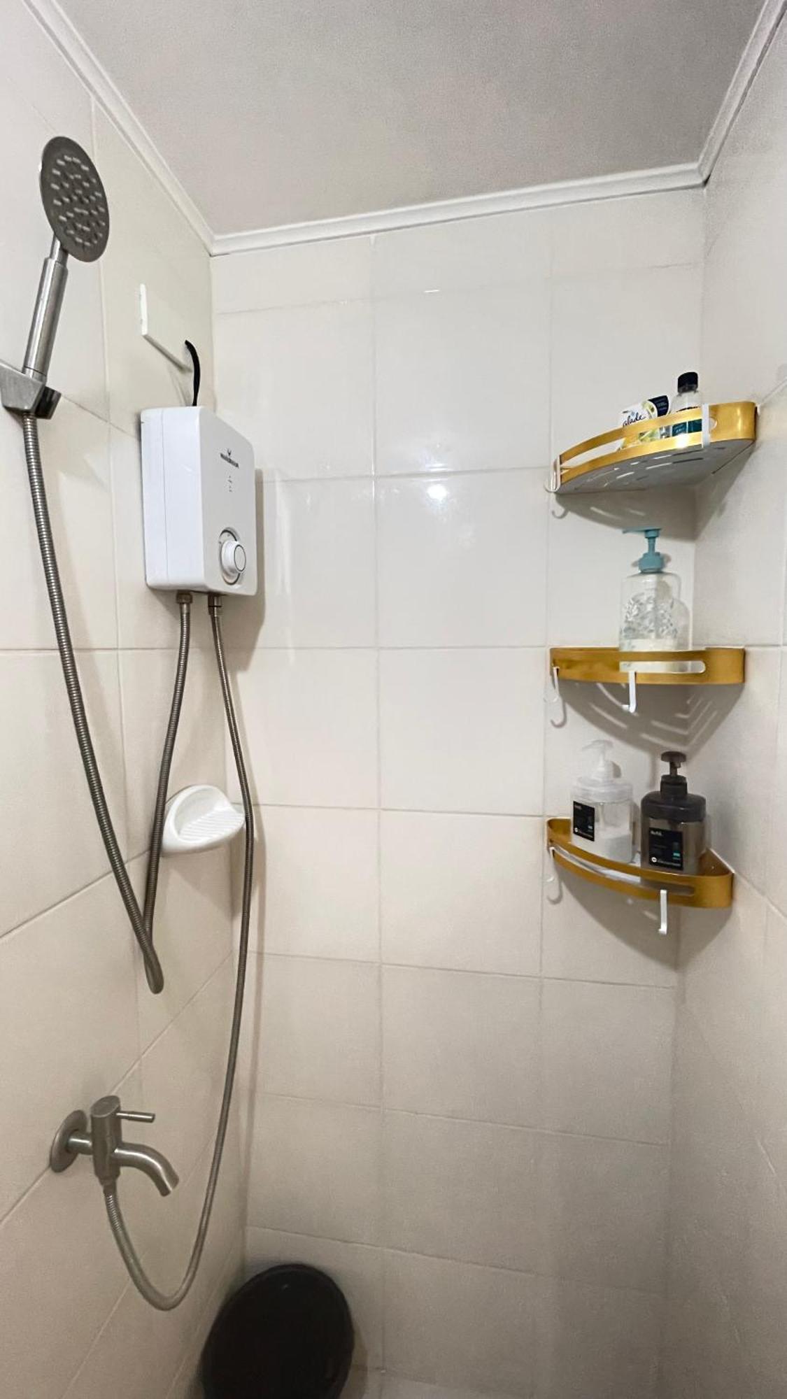8 Spatial Condominium Davao City Εξωτερικό φωτογραφία