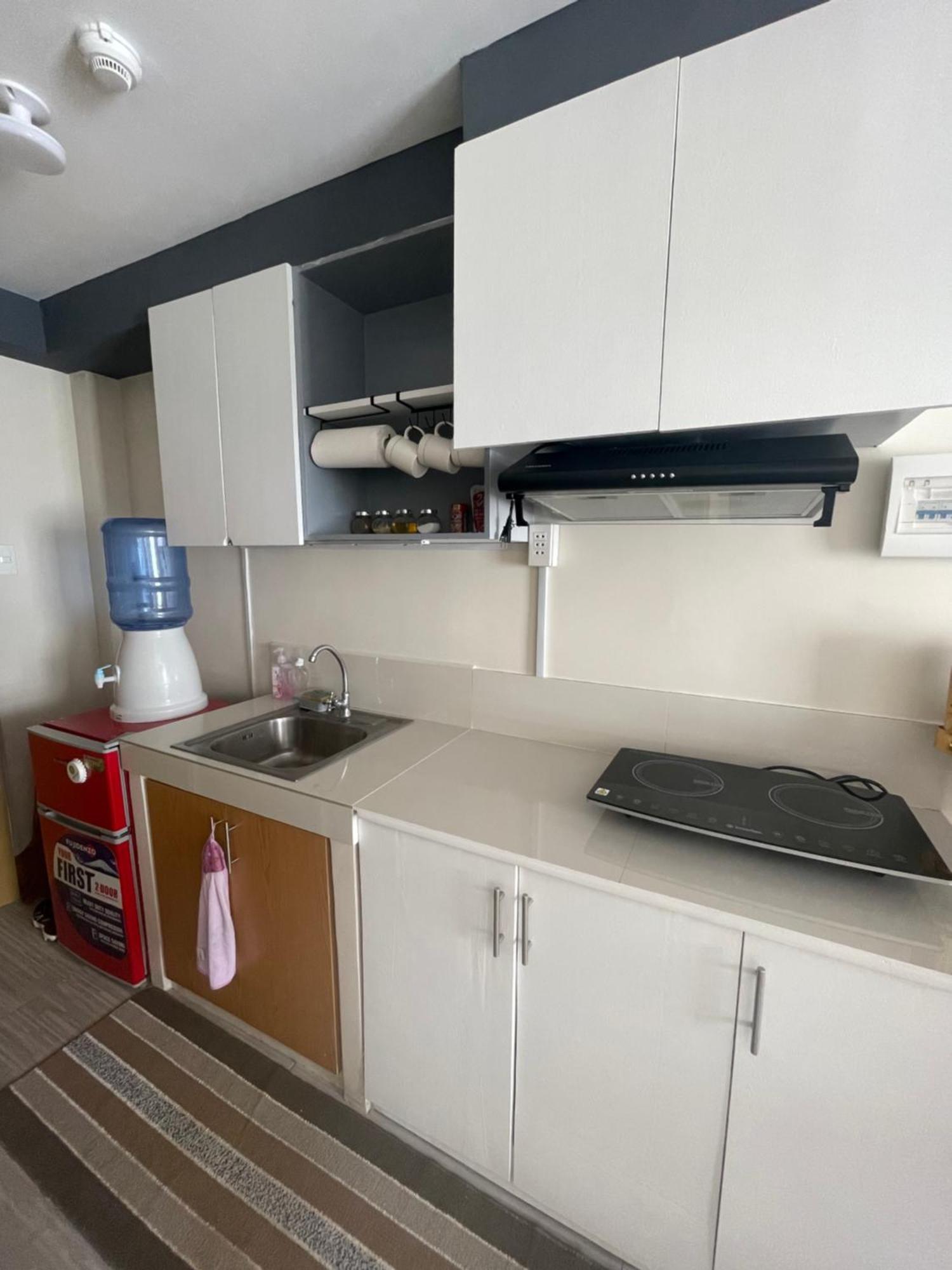 8 Spatial Condominium Davao City Εξωτερικό φωτογραφία