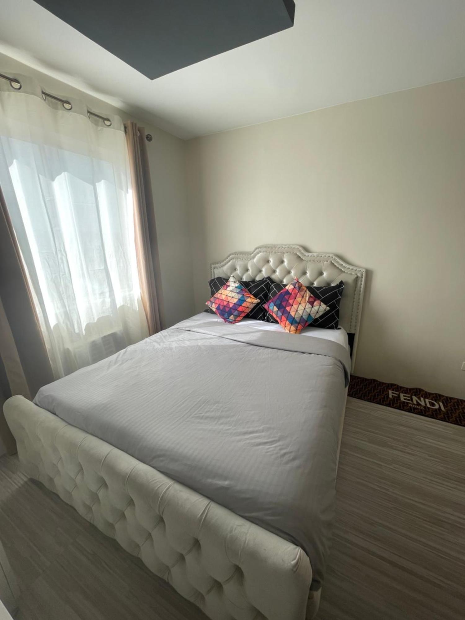 8 Spatial Condominium Davao City Εξωτερικό φωτογραφία